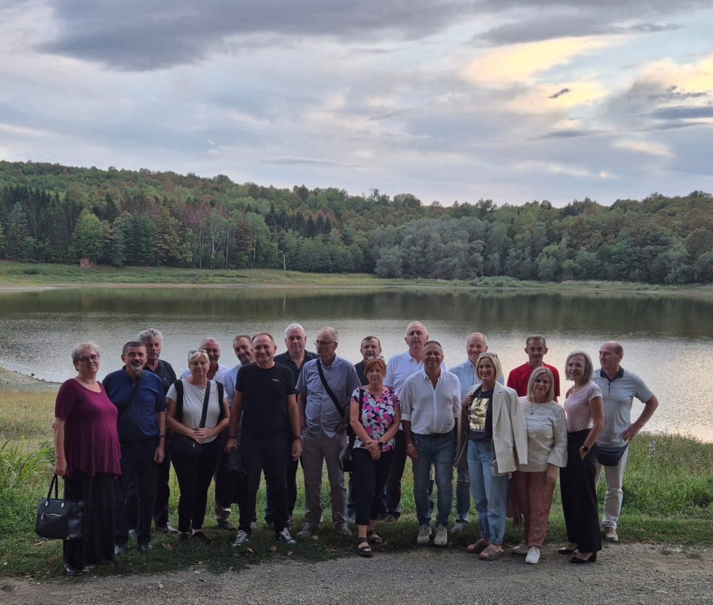 3d681155-3b8b-4635-9db6-1dc9a850b862-1-1024×869